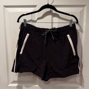 EVERLANE The Anywhere Barrel Short in Black NWT